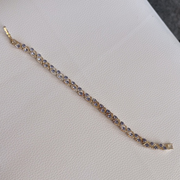 Jewelry - Elegant Gold and Purple Bracelet